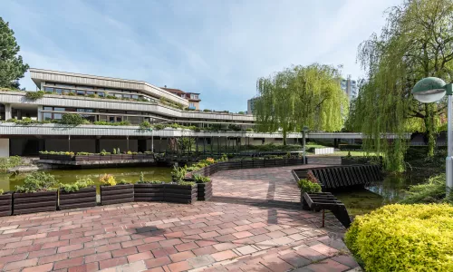 D132 Veletržní středisko